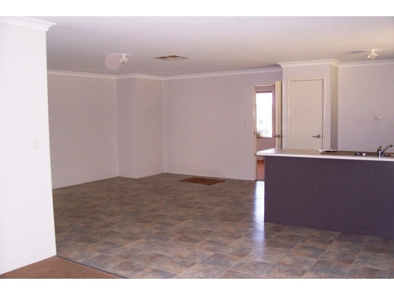 80 Hornibrook Road, Dalyellup WA 6230