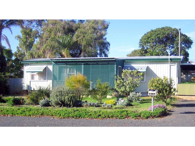 Eaton WA 6232