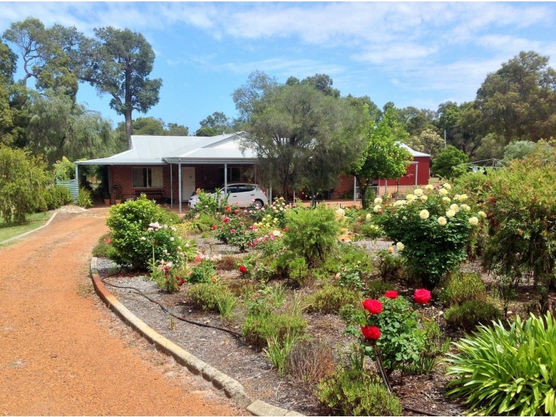 35 Tributary Place, Leschenault WA 6233