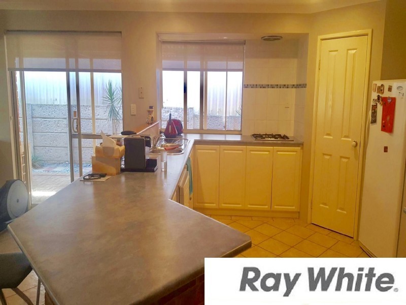 17 Darwin Way, College Grove WA 6230