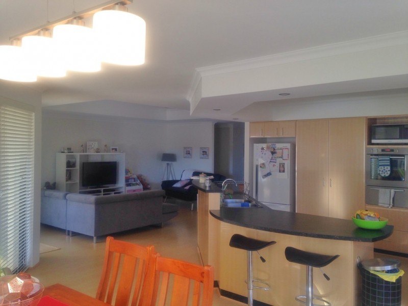 18 Sapphire Road, Dalyellup WA 6230