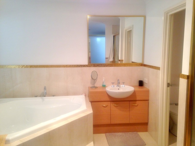 18 Sapphire Road, Dalyellup WA 6230