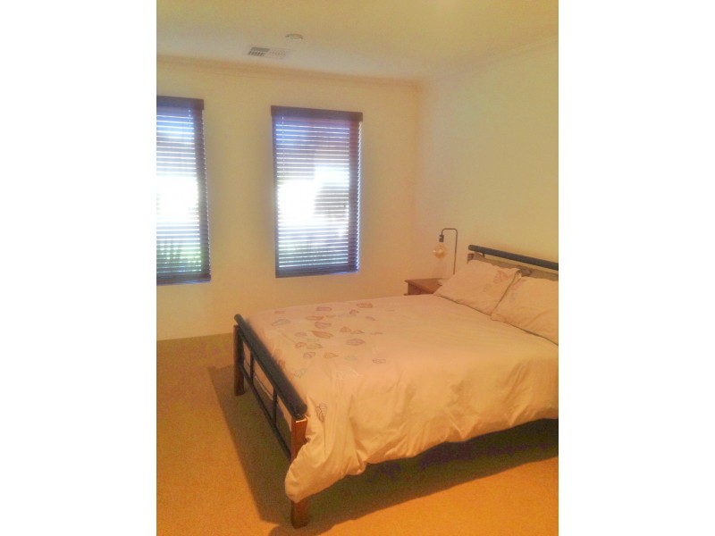 18 Sapphire Road, Dalyellup WA 6230