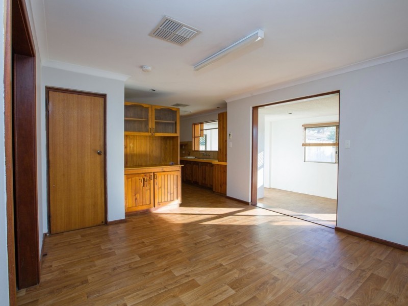 31 Sweeny Street, Carey Park WA 6230