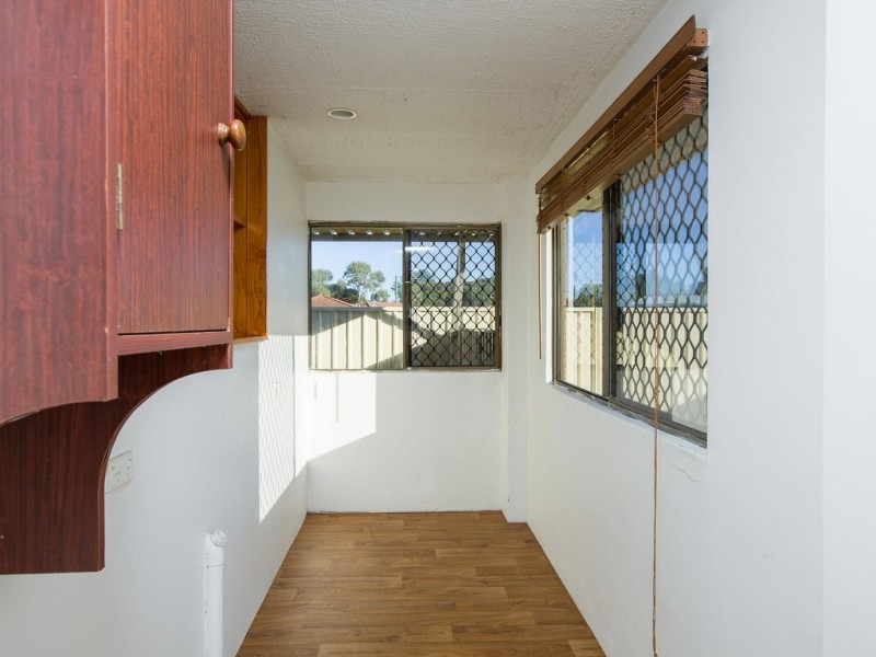 31 Sweeny Street, Carey Park WA 6230