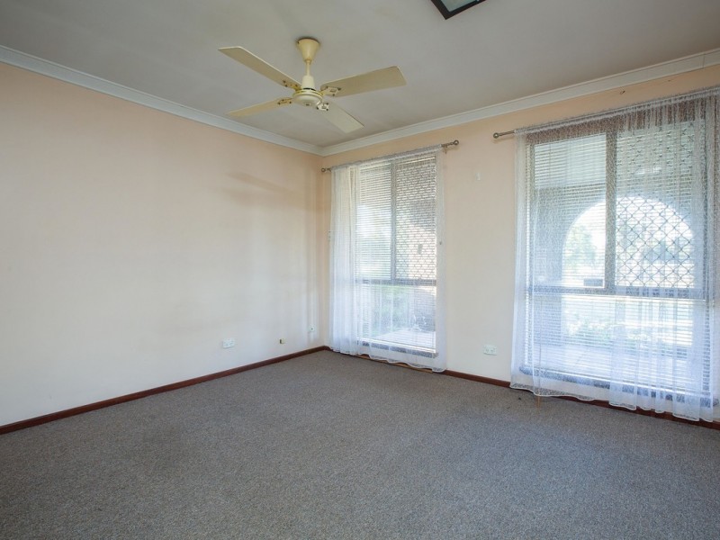 31 Sweeny Street, Carey Park WA 6230