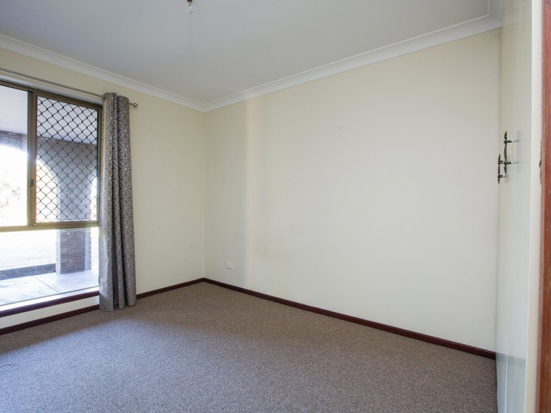 31 Sweeny Street, Carey Park WA 6230