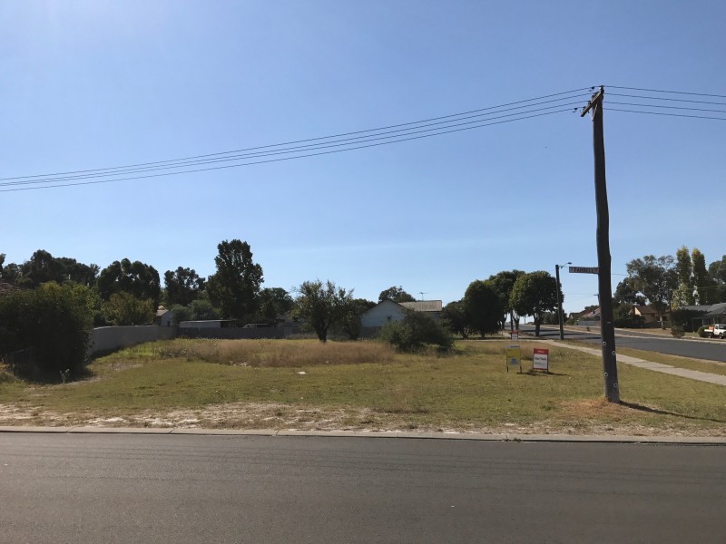 37 Moore Street, Collie WA 6225