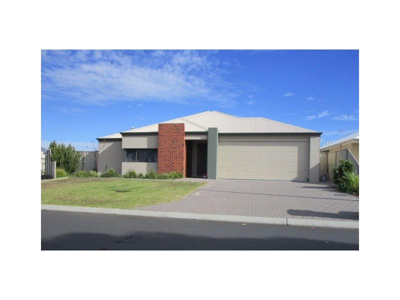 14 Chrysoberyl View, Australind WA 6233