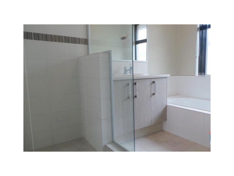 14 Chrysoberyl View, Australind WA 6233