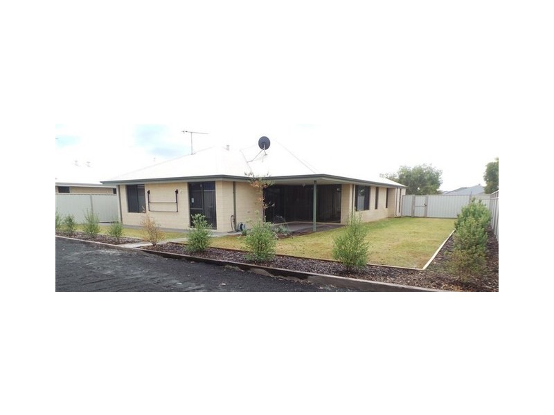 14 Chrysoberyl View, Australind WA 6233
