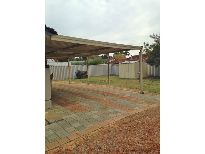 34 Hudson Road, Withers WA 6230