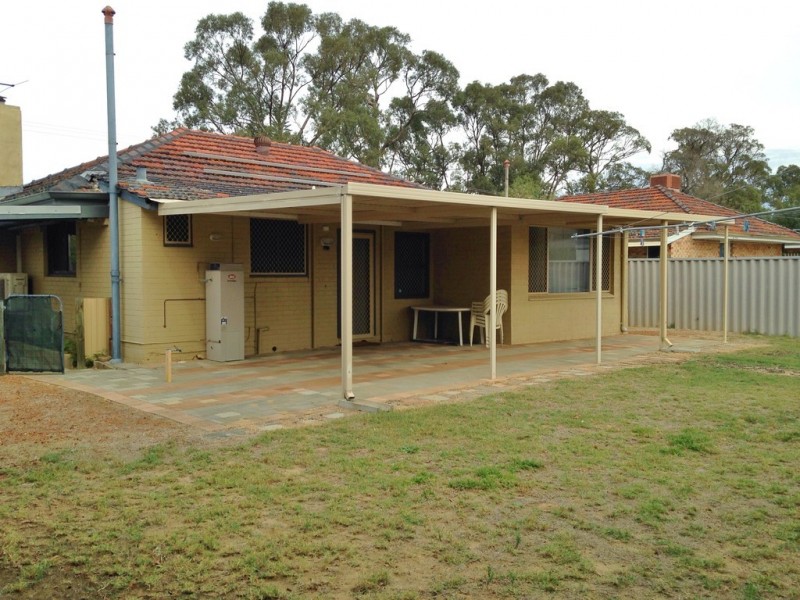 34 Hudson Road, Withers WA 6230