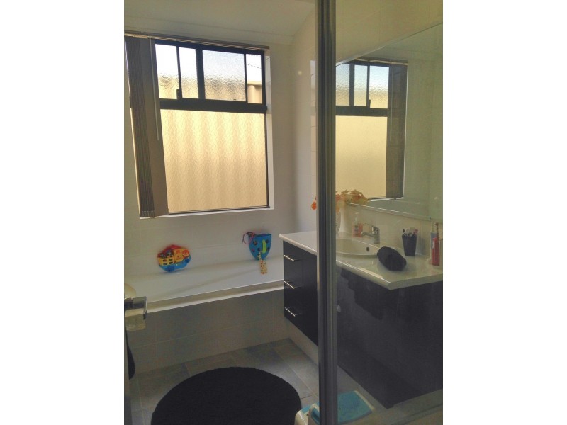 8 Myanore Way, Millbridge WA 6232