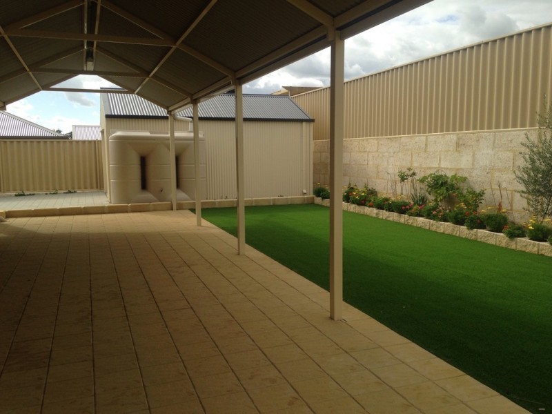 8 Myanore Way, Millbridge WA 6232