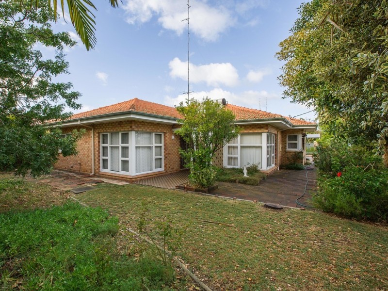 1 Nash Street, Glen Iris WA 6230