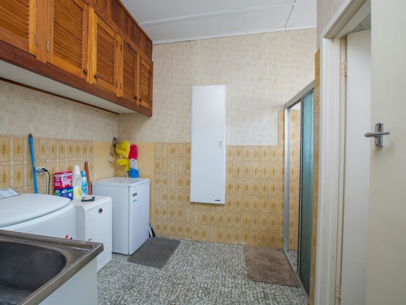 1 Nash Street, Glen Iris WA 6230