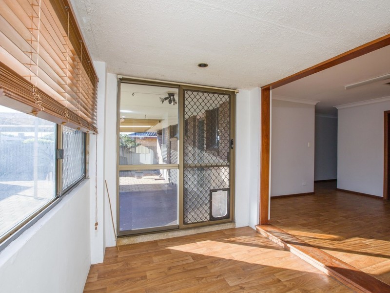 31 Sweeny Street, Carey Park WA 6230