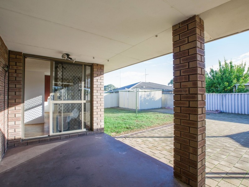 31 Sweeny Street, Carey Park WA 6230