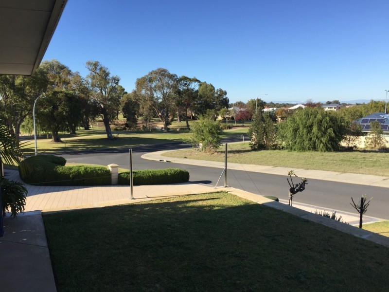 4 Fairhill Road, Australind WA 6233
