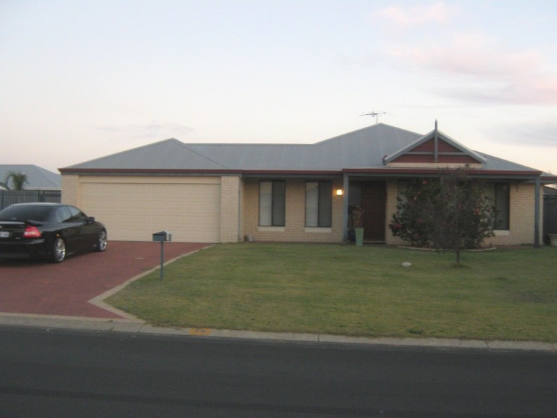 74 Chapple Drive, Australind WA 6233