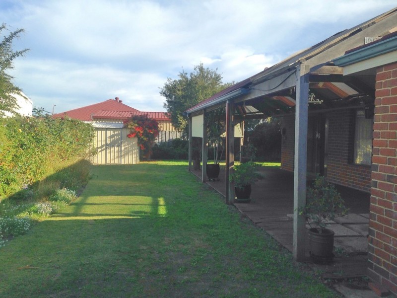 31 Macquarie Drive, Australind WA 6233