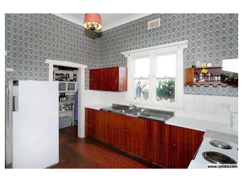 38 Parkfield Street, Bunbury WA 6230