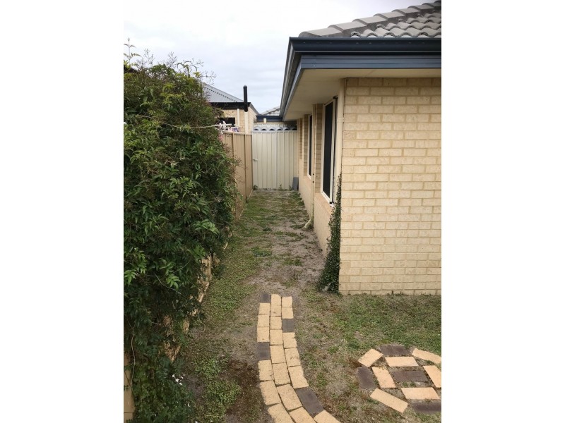11 Crouchley Court, Broadwater WA 6280