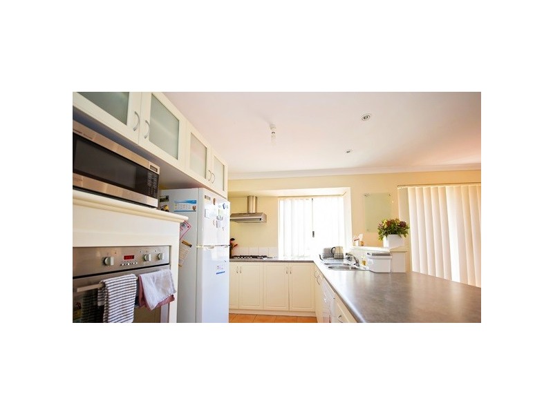 16 Batman Way, Dalyellup WA 6230