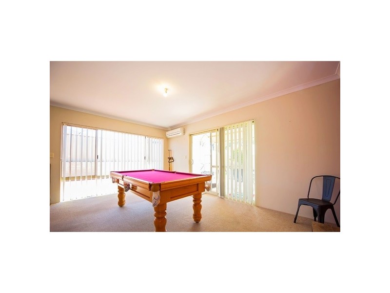 16 Batman Way, Dalyellup WA 6230