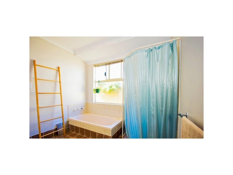 16 Batman Way, Dalyellup WA 6230