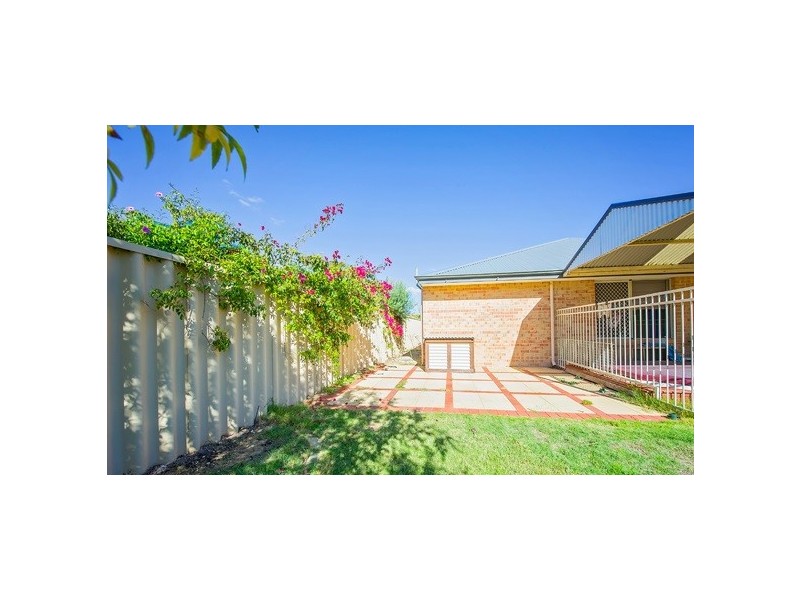 16 Batman Way, Dalyellup WA 6230