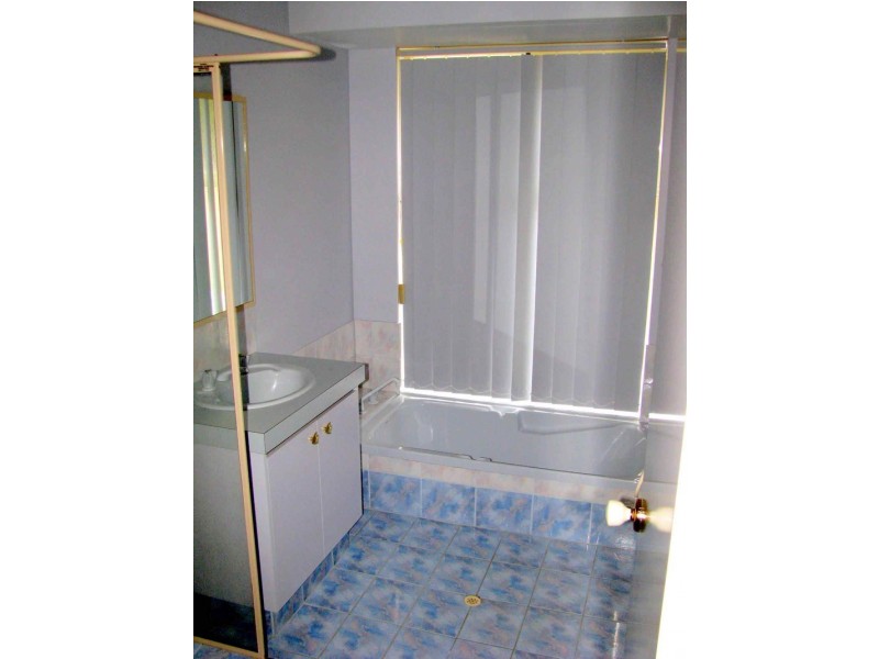 8 Admiralty Place, Australind WA 6233