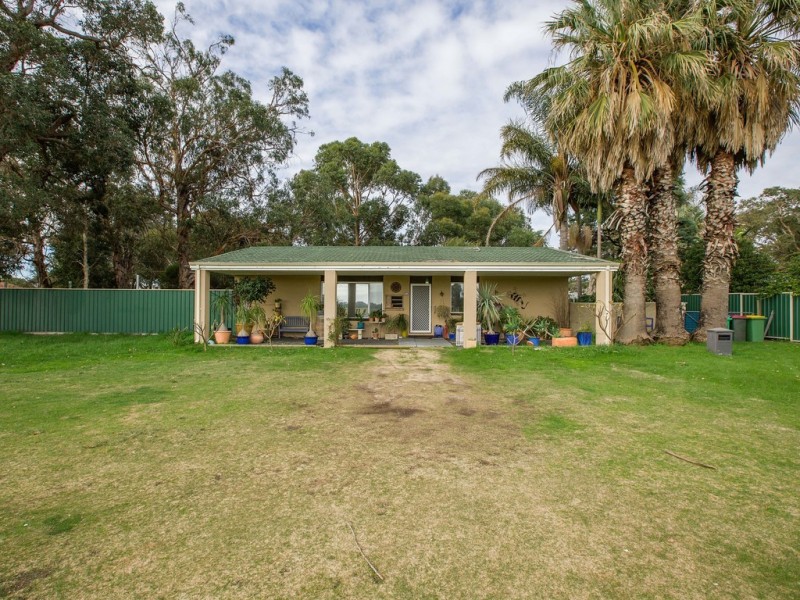36 Vittoria Road, Glen Iris WA 6230