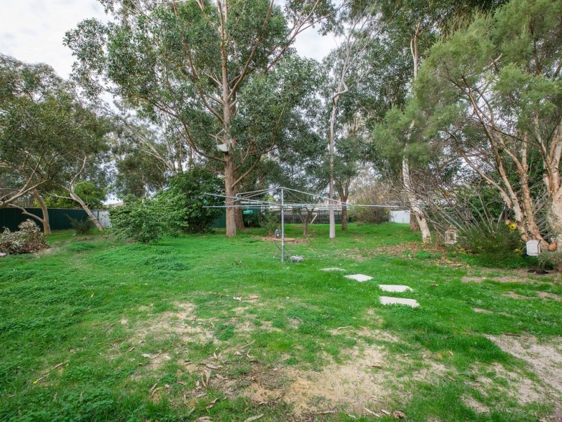 36 Vittoria Road, Glen Iris WA 6230