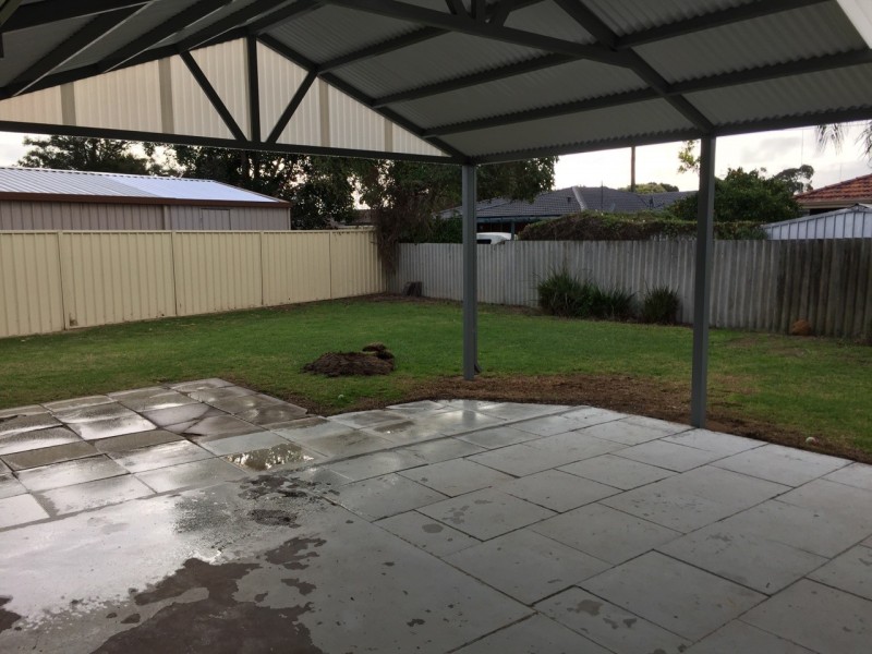 4 Bramble Grove, Carey Park WA 6230