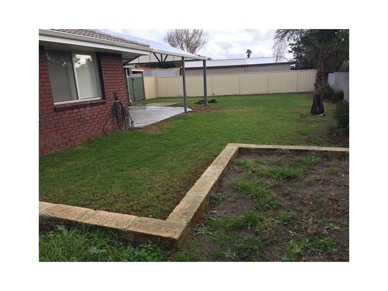 4 Bramble Grove, Carey Park WA 6230