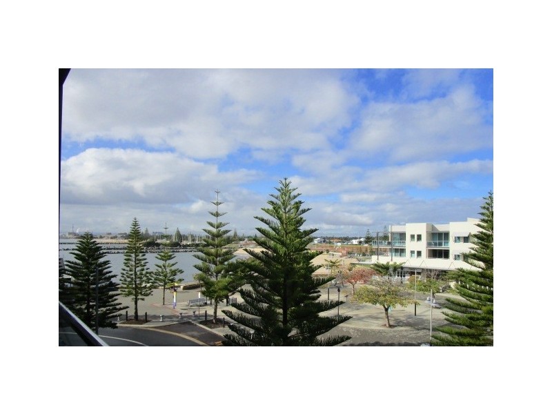 28/23 Casuarina Drive, Bunbury WA 6230