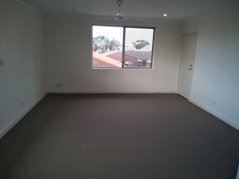 4/8 Wellington, Bunbury WA 6230