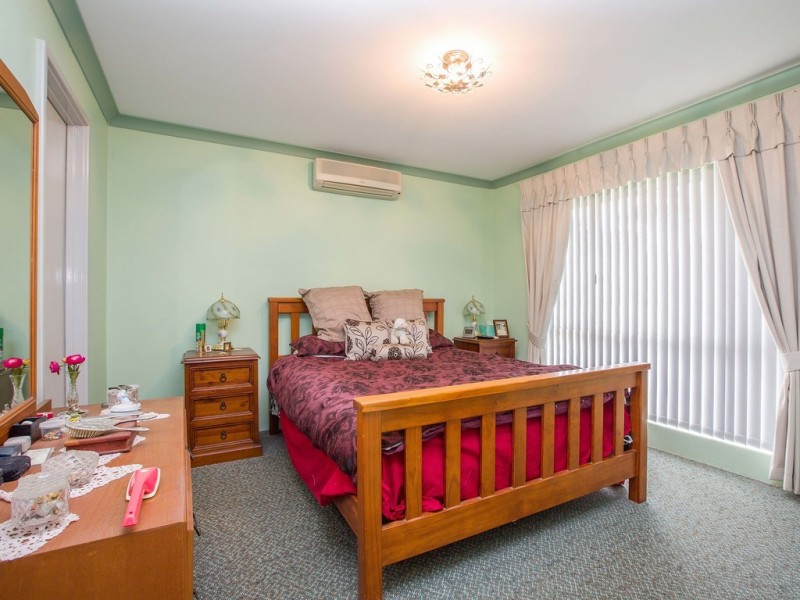 10 Hibiscus Court, Eaton WA 6232