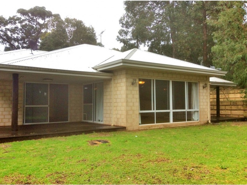 59 Winthrop Avenue, College Grove WA 6230