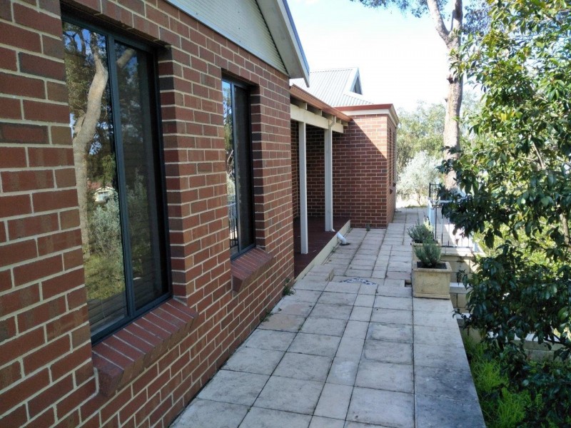 67 Winthrop Avenue, College Grove WA 6230