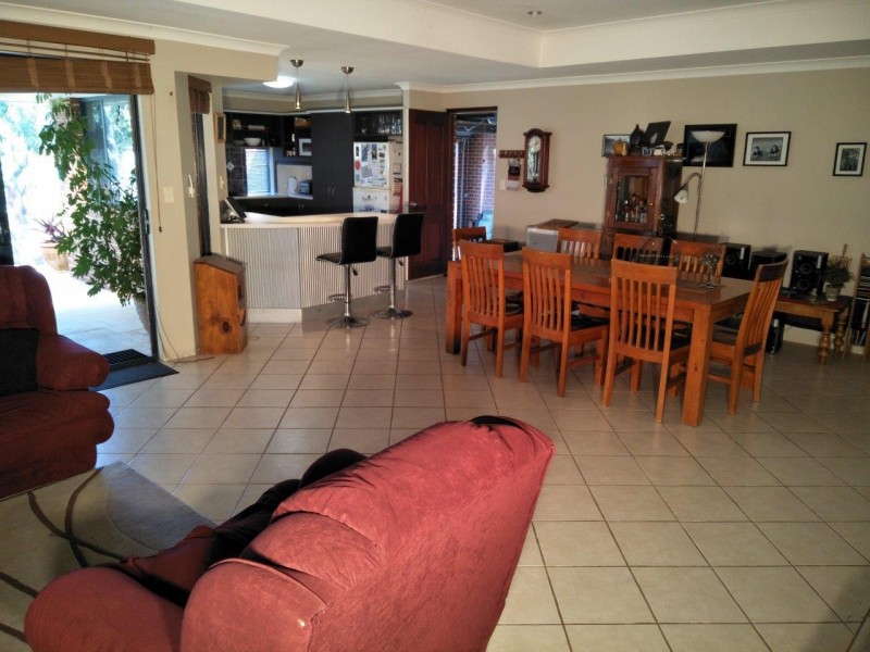 67 Winthrop Avenue, College Grove WA 6230