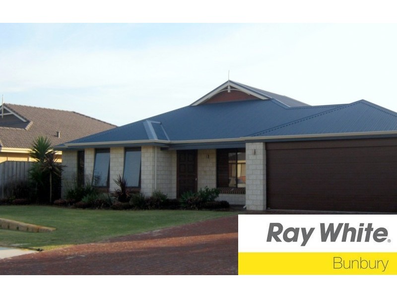 96 Macquarie Drive, Australind WA 6233