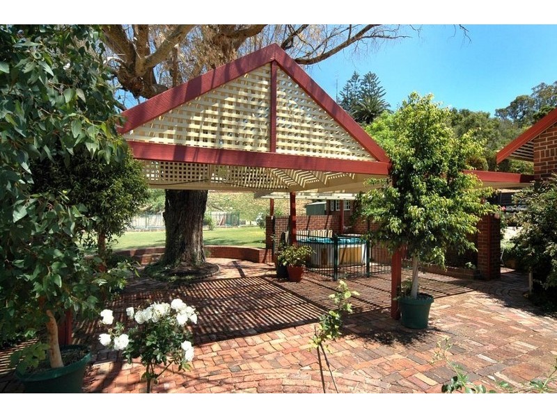 16 Picton Crescent, Bunbury WA 6230