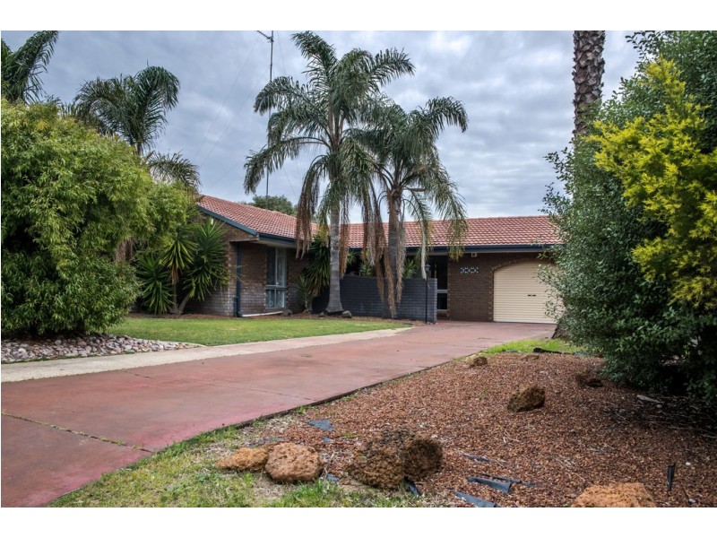 268 Ocean Drive, Withers WA 6230