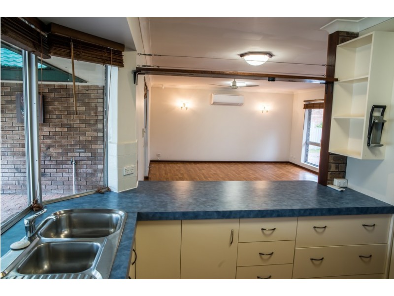 268 Ocean Drive, Withers WA 6230