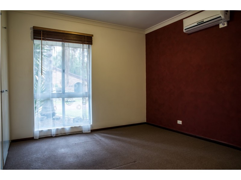 268 Ocean Drive, Withers WA 6230