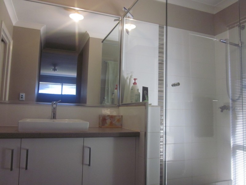 12 Cusworth Drive, Glen Iris WA 6230