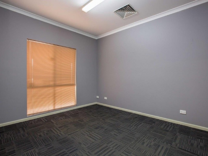 29 Halifax Drive, Davenport WA 6230